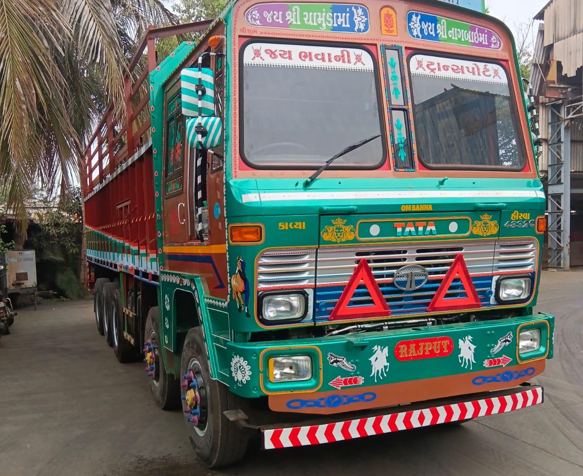 LPG Logistics Truck Fleet Vehicle